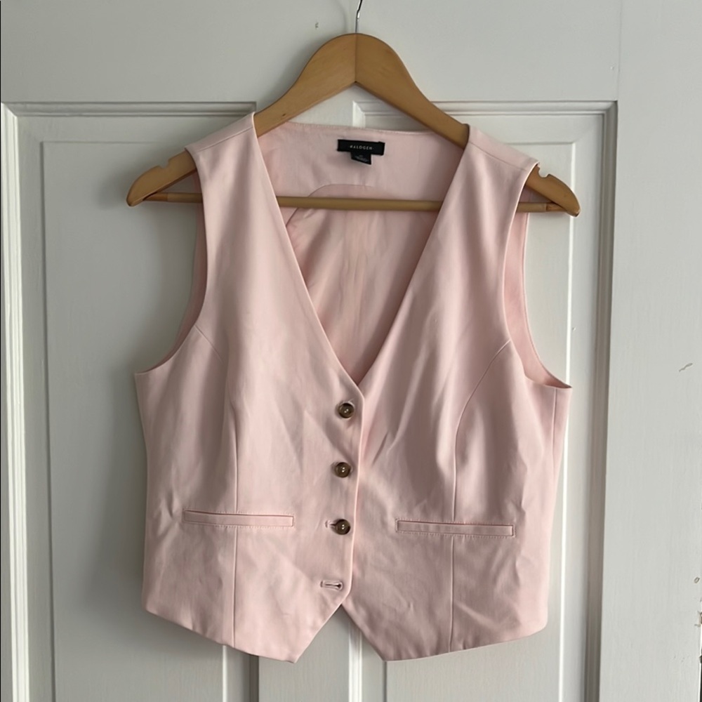 Halogen Light Pink Button-Up Vest